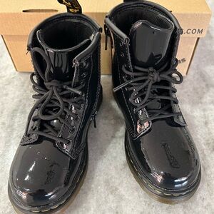 Dr. Martens Kids Black Patent Lamper Boots Size 10